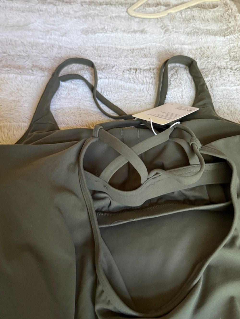 HALARA High-Waist Olive Green Leggings and Matching Shirt with Built in Bra - Picture 12 of 14